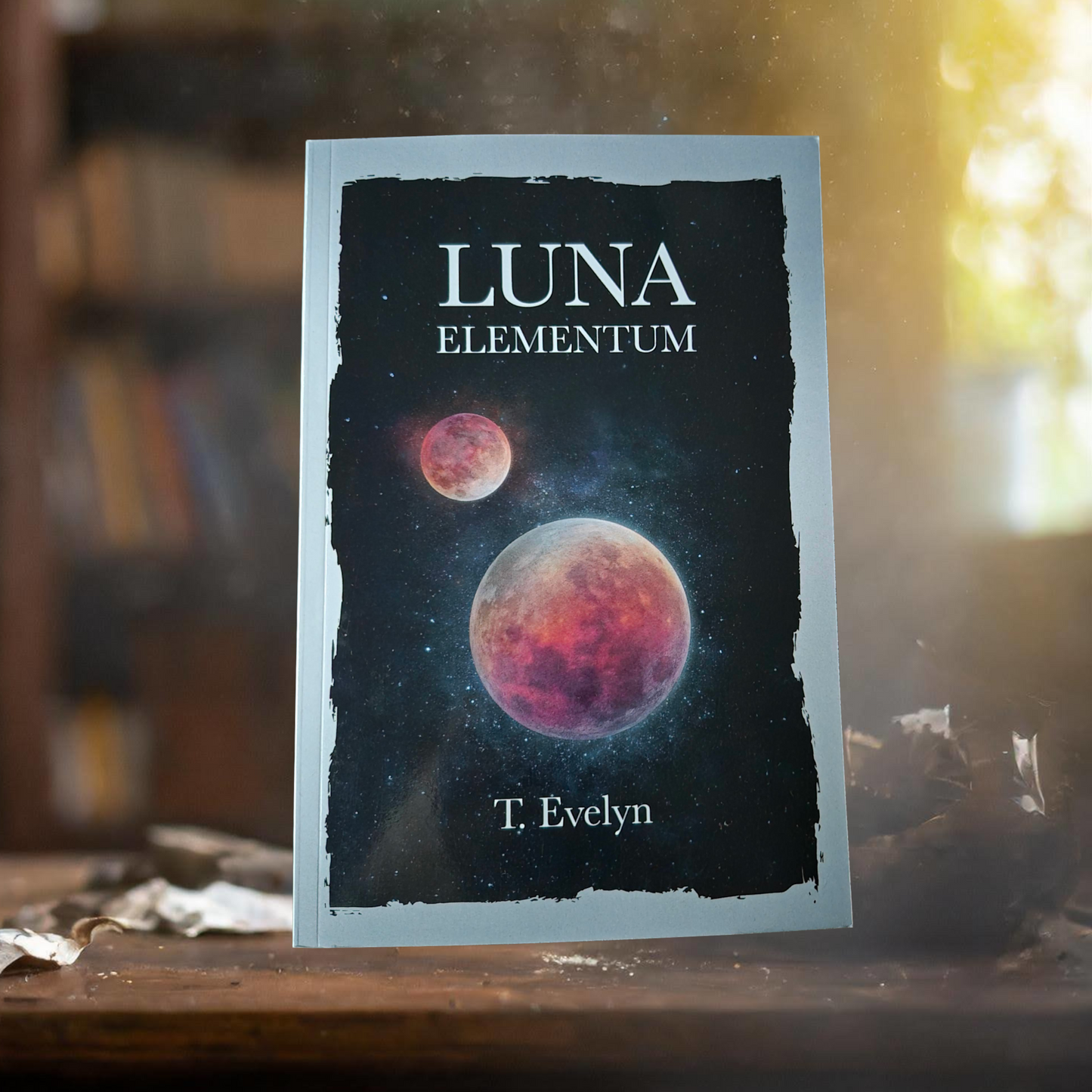 Luna elementum - English paperback